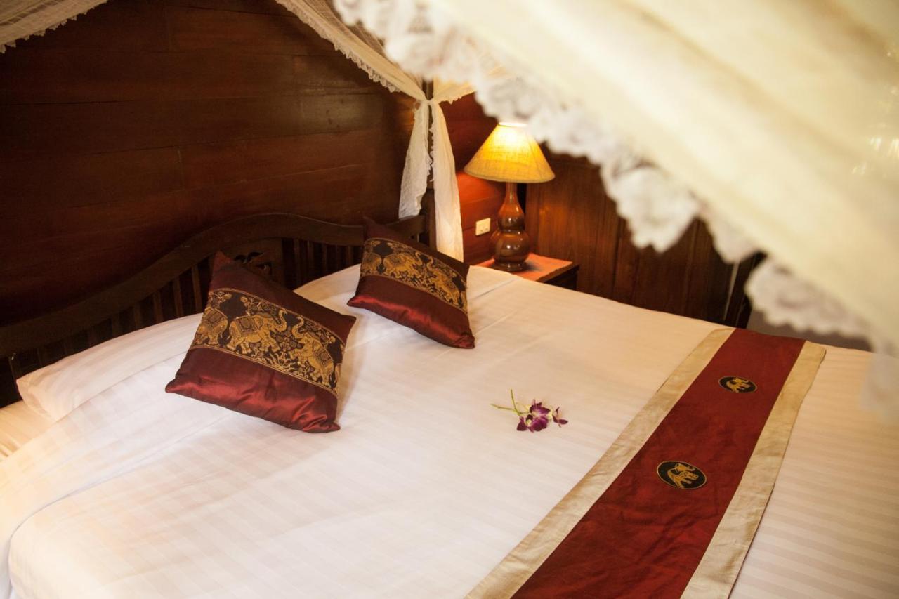 Baan Orapin Bed & Breakfast Chiang Mai Exterior photo